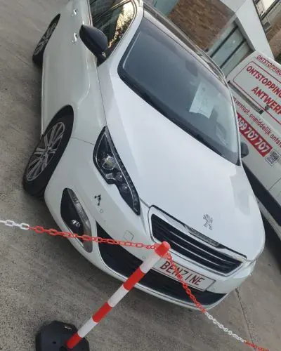 Peugeot 308 uit 2014 met benzinemotor en manuele versnellingsbak